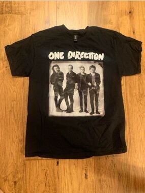 1D Black One Direction Photo Tee